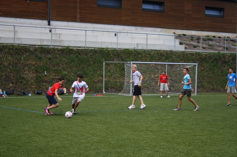 Village Camps International Summer Camp Leysin, Switzerland 2025-08-09 https://www.villagecamps.com/journals_admin/images/698-31-football (20).jpg